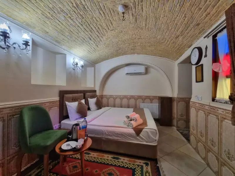 Alibaba https://cdn.alibaba.ir/ostorage/hotel-accommodation-images/68e37dba42794e78685ebb8d_دو تخته دبل 103 (1).webp